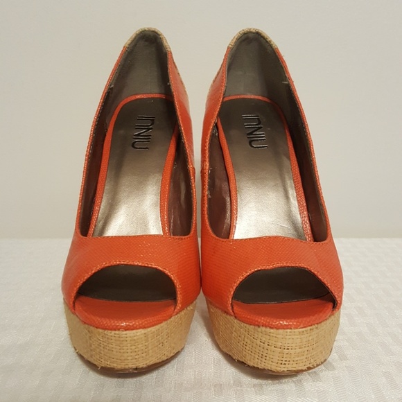 High heel pumps - Picture 3 of 7